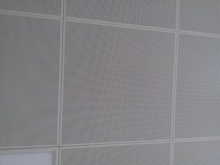 机房吸声墙面穿孔铝板.jpg